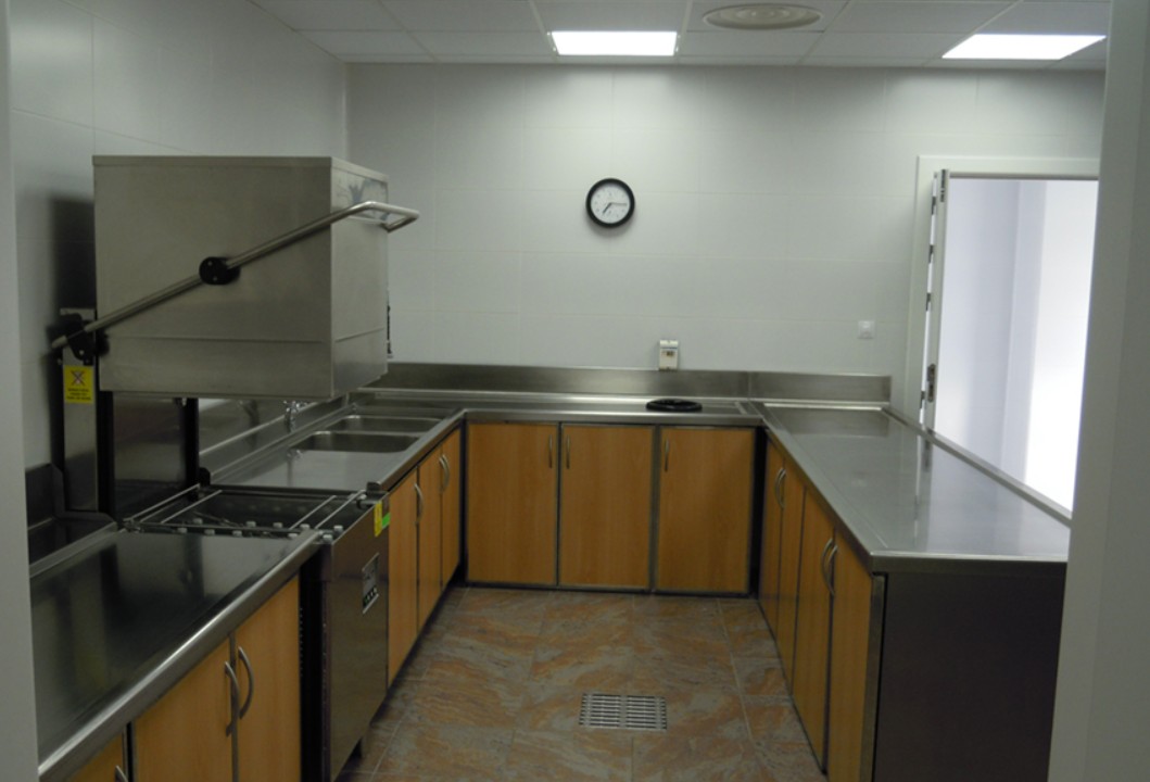Cocina institucional de acero inoxidable instalada